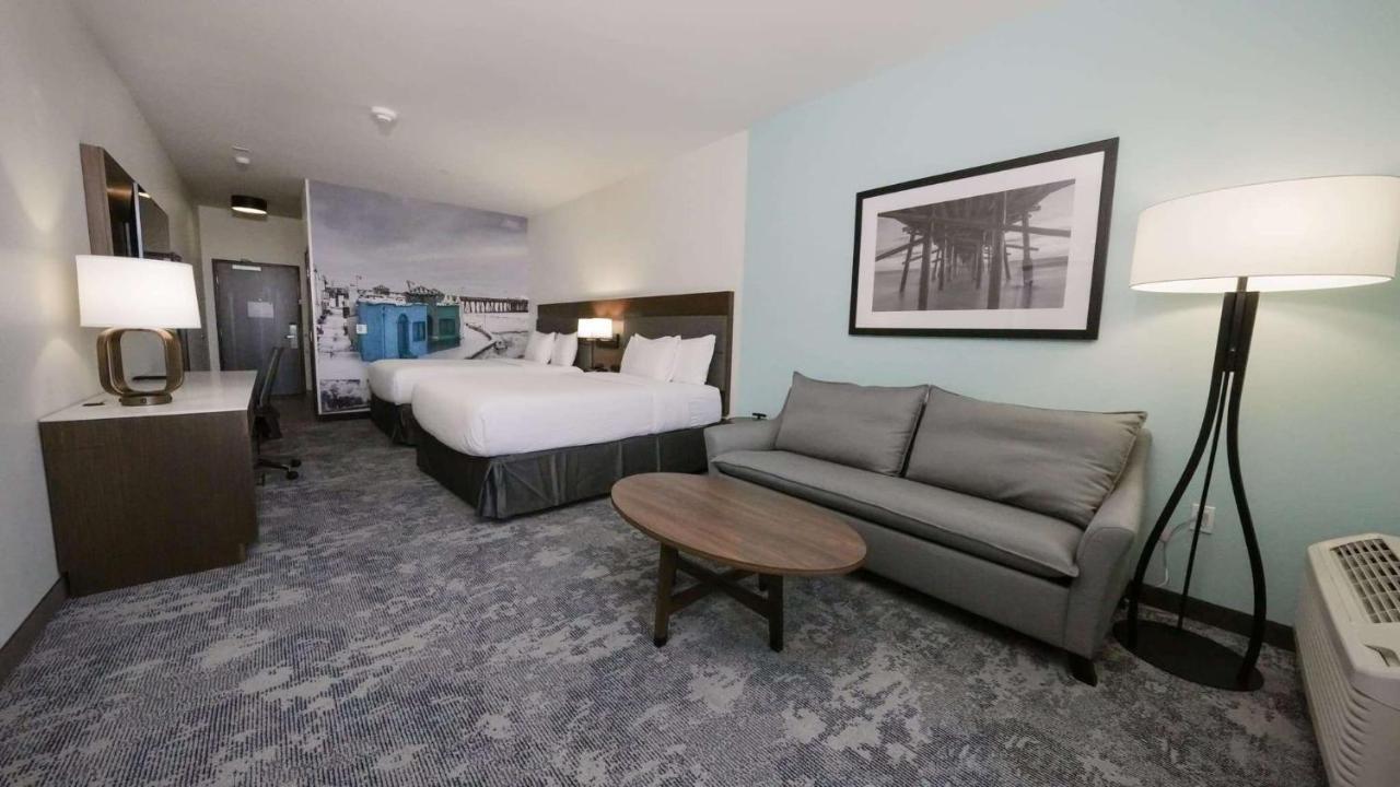 La Quinta Inn & Suites By Wyndham Santa Cruz Esterno foto