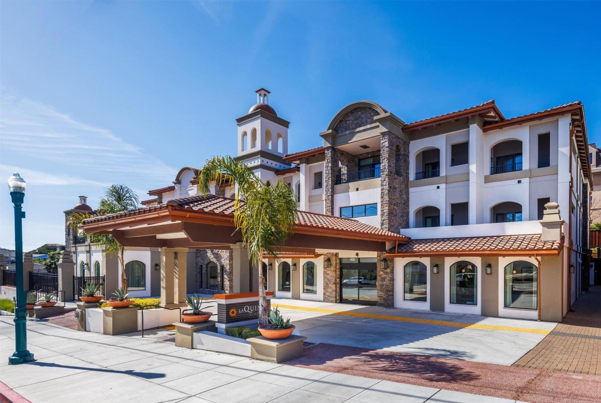 La Quinta Inn & Suites By Wyndham Santa Cruz Esterno foto